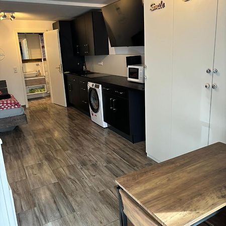 Ferienwohnung Beutelsbacherstr. 12 C สตุตการ์ต ภายนอก รูปภาพ