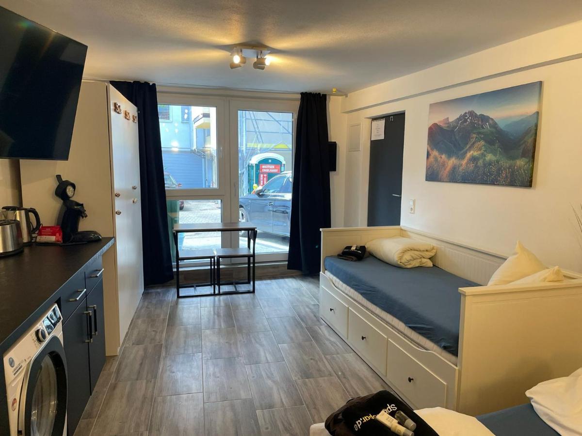 Ferienwohnung Beutelsbacherstr. 12 C สตุตการ์ต ภายนอก รูปภาพ